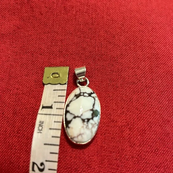 NEW Sterling silver wild horse pendant - Picture 5 of 7